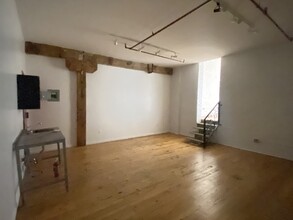 333 Scholes St, Brooklyn, NY for rent Building Photo- Image 2 of 6