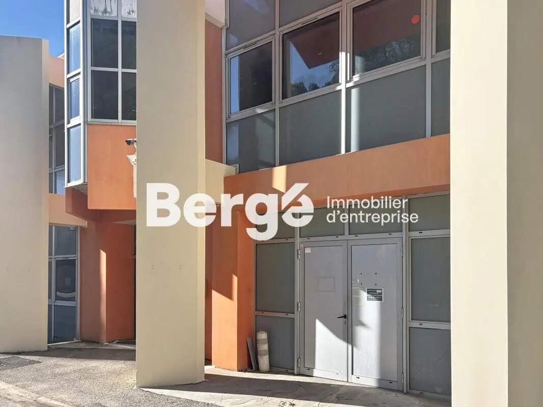 Office in Valbonne to rent Building Photo- Image 1 of 15