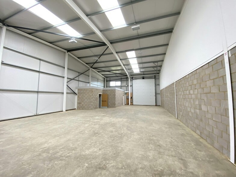 Enterprise Park, Yaxley to rent - Building Photo - Image 3 of 4