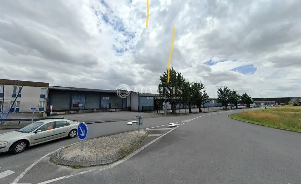 Vente Entrepôt 11 000 m² - Photo 1
