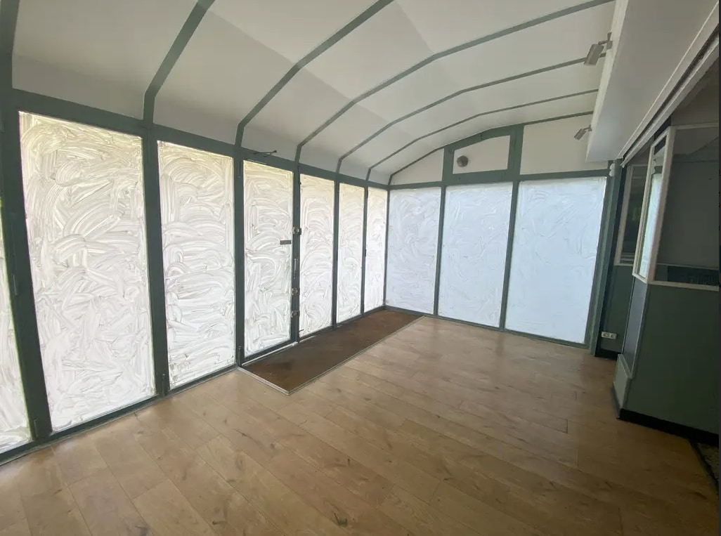 Paris, PAR 75013 - Unit 01 - - Interior Photo - Image 1 of 3