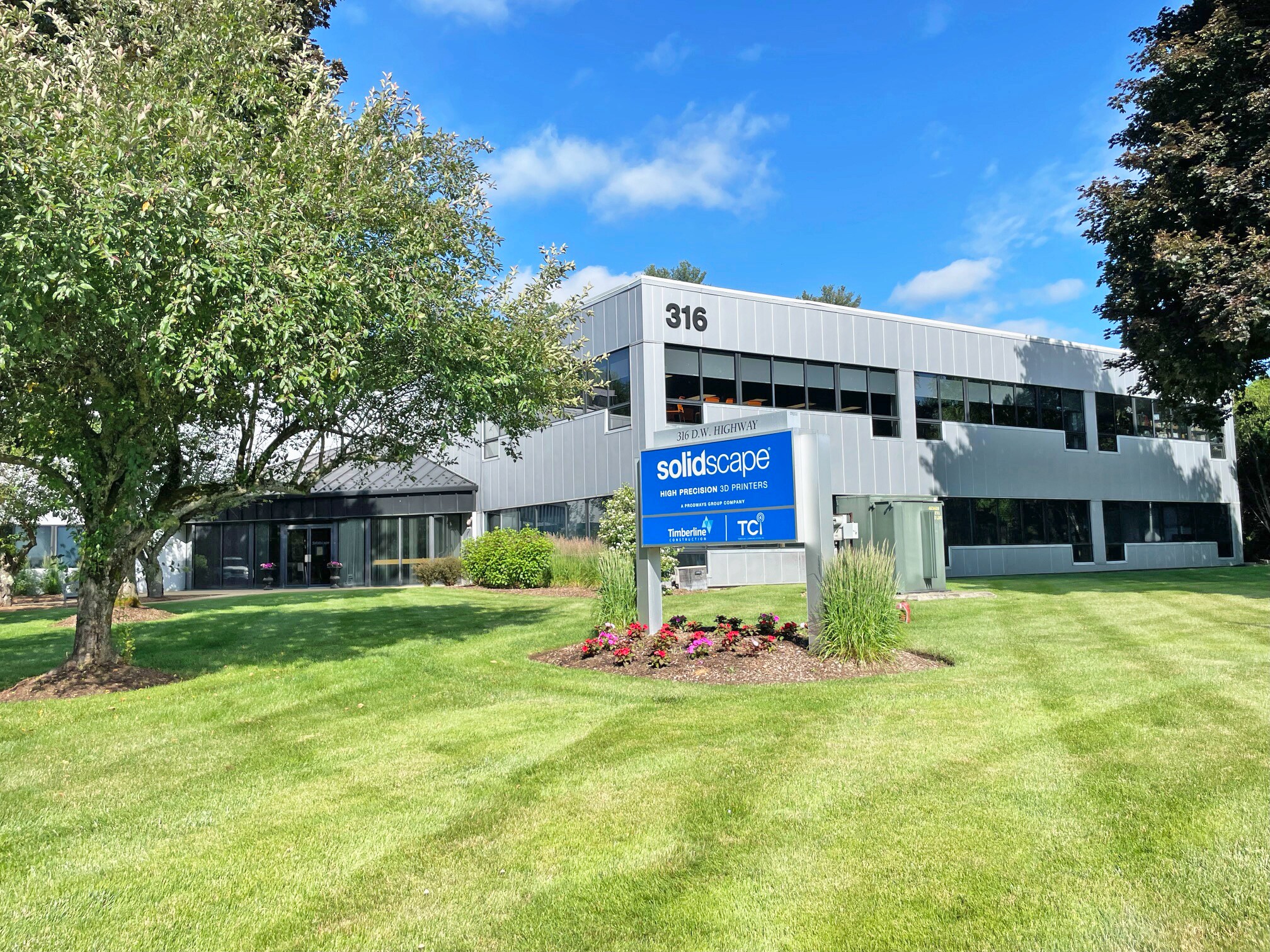 316 Daniel Webster Hwy, Merrimack, NH to rent Building Photo- Image 1 of 3