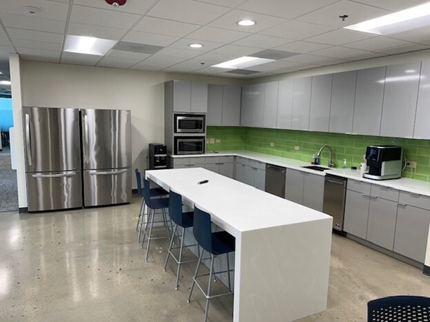 2849 Paces Ferry Rd SE, Atlanta, GA to rent Interior Photo- Image 1 of 5