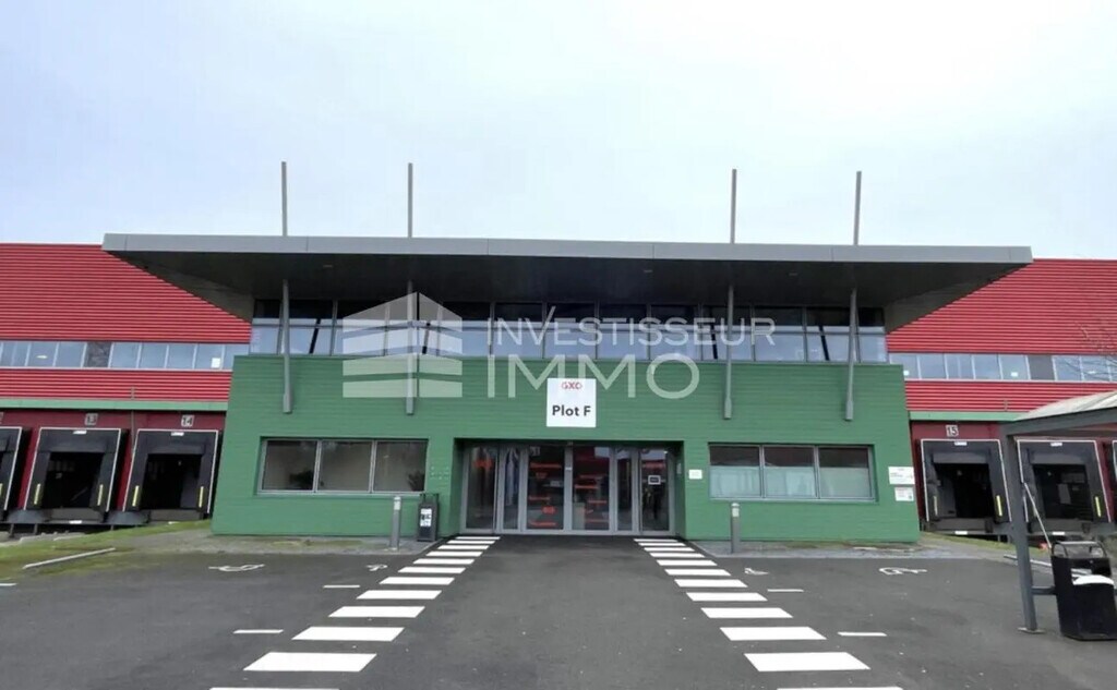 Location Entrepôt 31 675 m² - Photo 1