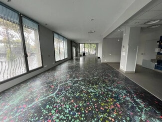 More details for 163 Avenue Jean Mermoz, Lyon - Retail to Rent