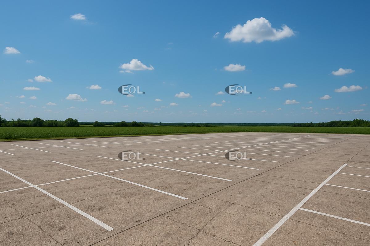 Land in Ozoir-la-Ferrière to rent Building Photo- Image 1 of 2