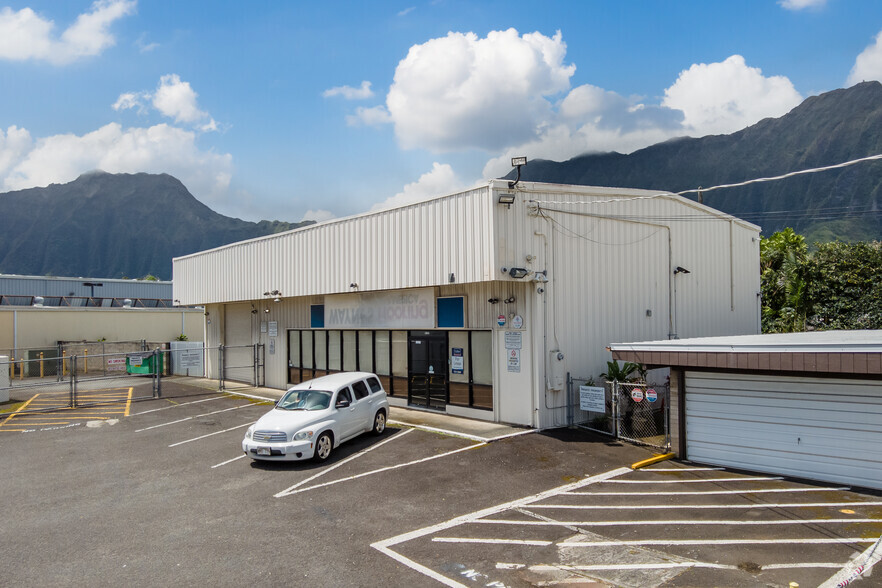 45-620 Kamehameha Hwy, Kaneohe, HI for rent - Building Photo - Image 1 of 8