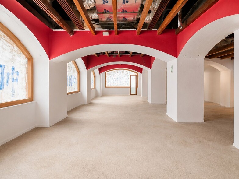 Retail in Palma, Islas Baleares to rent - Building Photo - Image 3 of 16