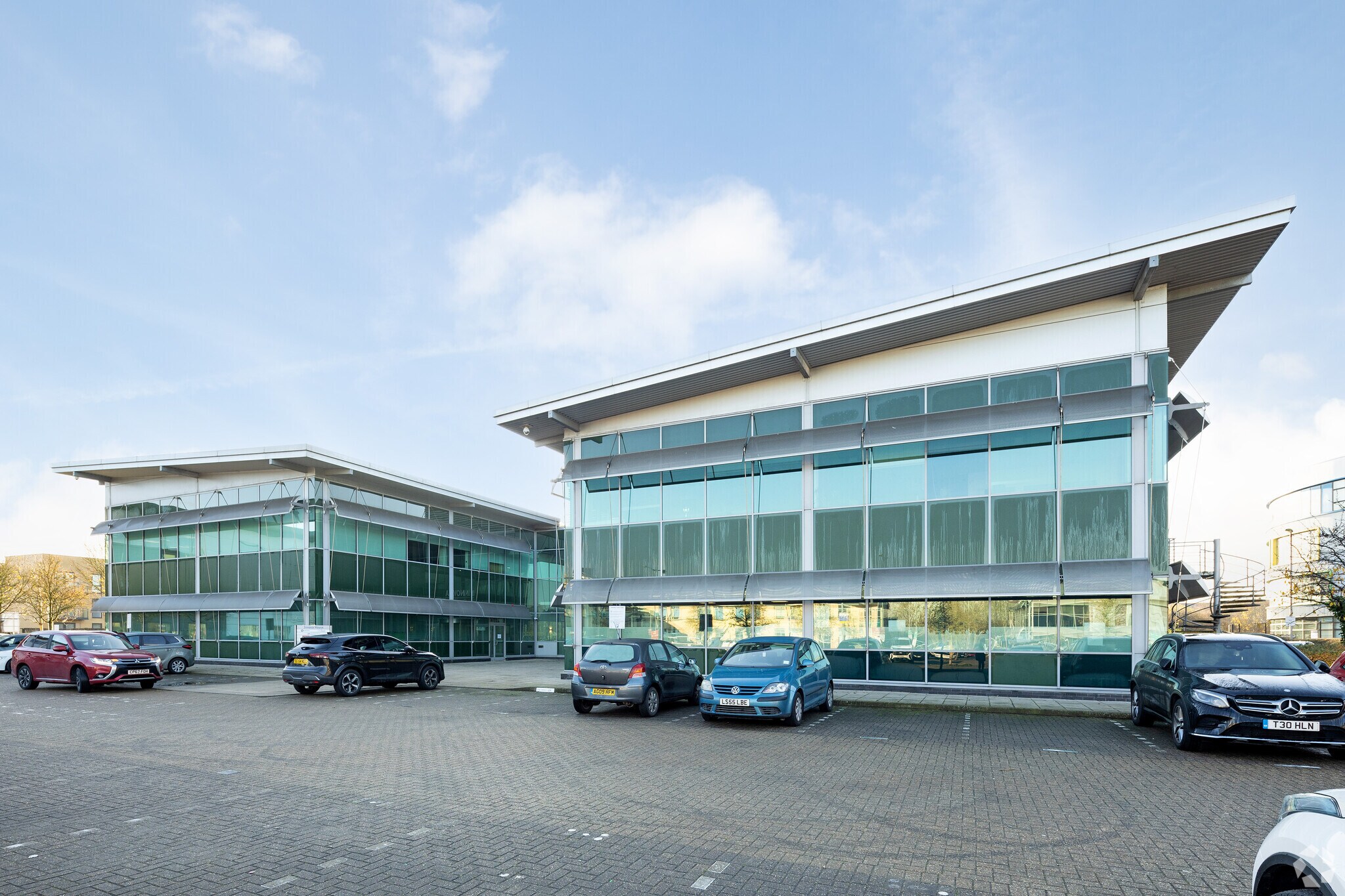 Kinetic Cres, Enfield for sale Primary Photo- Image 1 of 1