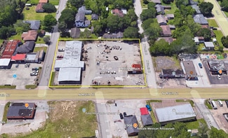 More details for 1801 N Main St, Baytown, TX - Light Industrial for Sale