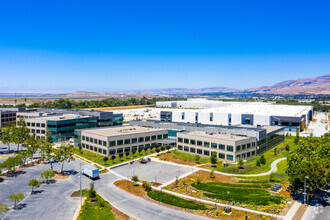 135 N McCarthy Blvd, Milpitas, CA - aerial  map view