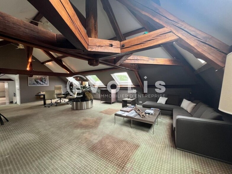 Office in Limours for sale - Building Photo - Image 3 of 32