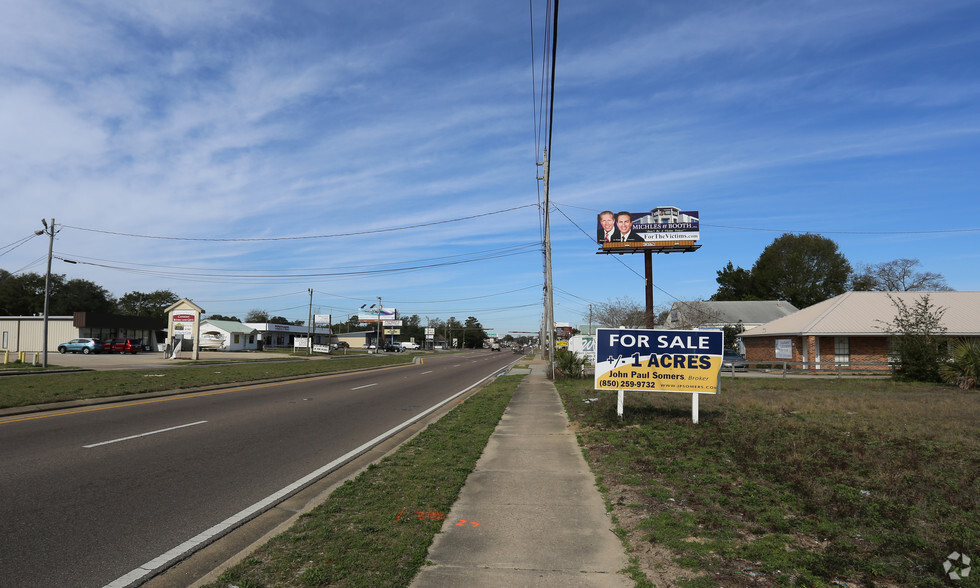 326 Racetrack Rd, Fort Walton Beach, FL for sale - Primary Photo - Image 1 of 1