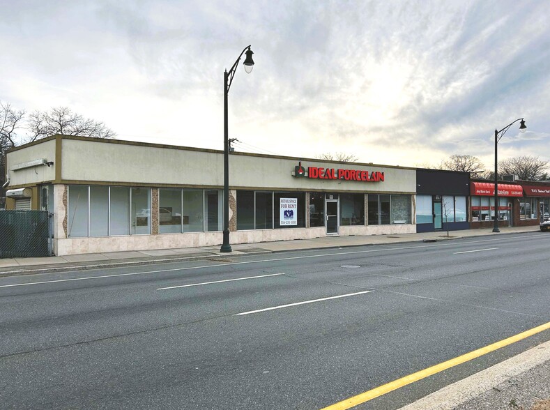 201-203 Sunrise Hwy, Lynbrook, NY for rent - Building Photo - Image 2 of 8