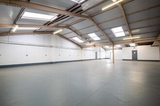 Woodbine St, Rochdale to rent Interior Photo- Image 2 of 4