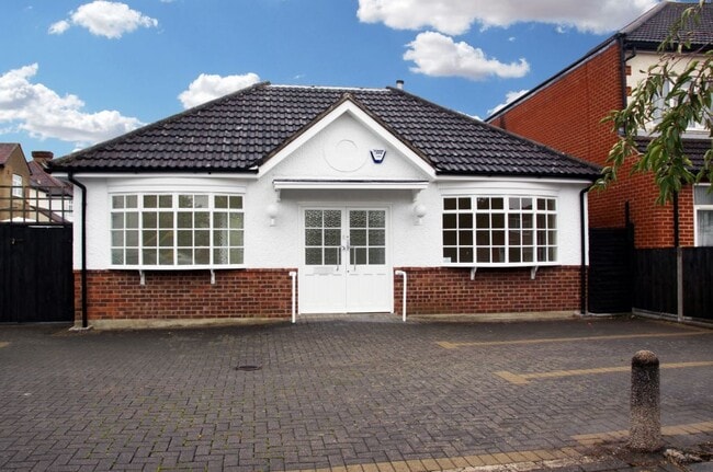 More details for 2B Kenton Gdns, Harrow - Office to Rent