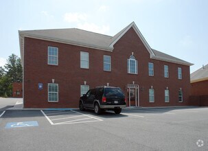 132 Stanley Ct, Lawrenceville, GA for rent Building Photo- Image 1 of 6