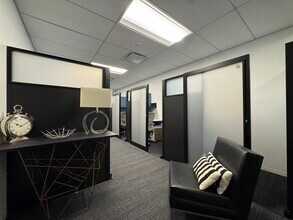 1185 Avenue of the Americas, New York, NY to rent Interior Photo- Image 1 of 4