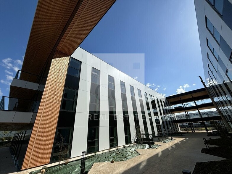 Office in Genas for sale - Building Photo - Image 1 of 12