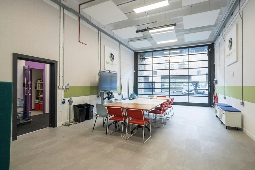 1-2 Bakers Yard, London for sale - Building Photo - Image 2 of 12