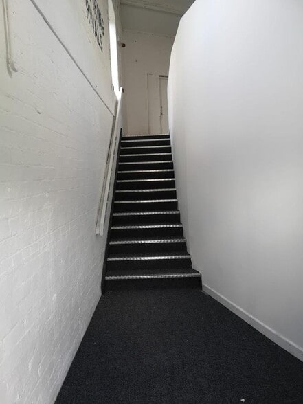2 Bowyer St, Birmingham to rent - Interior Photo - Image 2 of 4