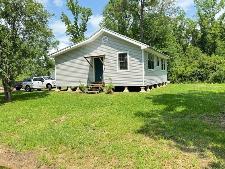 32882 Lower Rome Rd, Springfield, LA for sale - Building Photo - Image 3 of 12