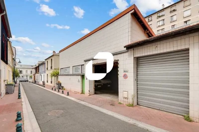 Light Industrial in Montrouge for sale Building Photo- Image 1 of 15