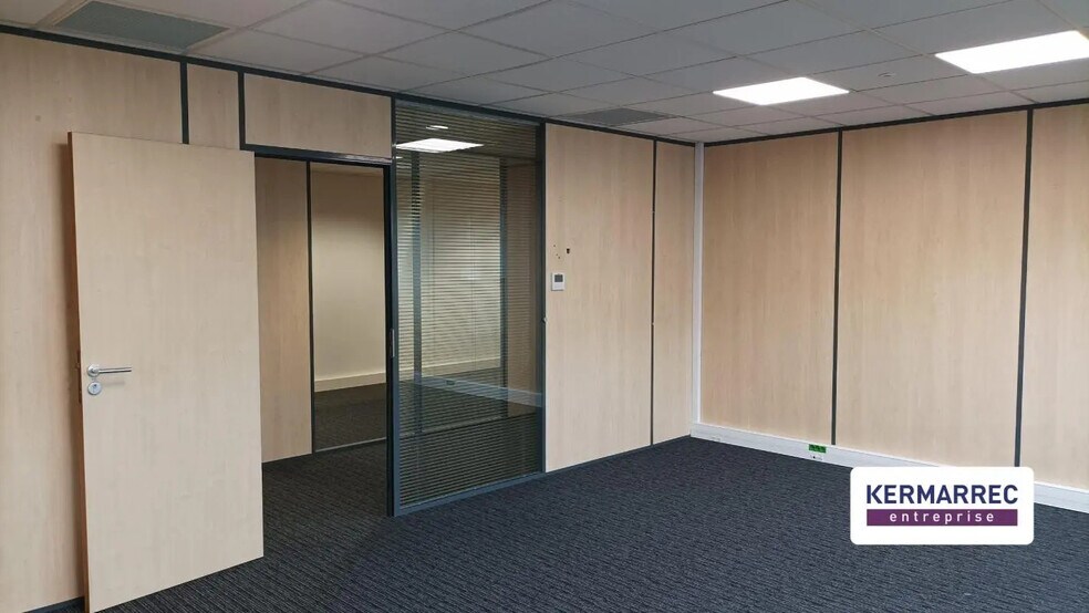 Office in Rezé to rent - Building Photo - Image 3 of 6