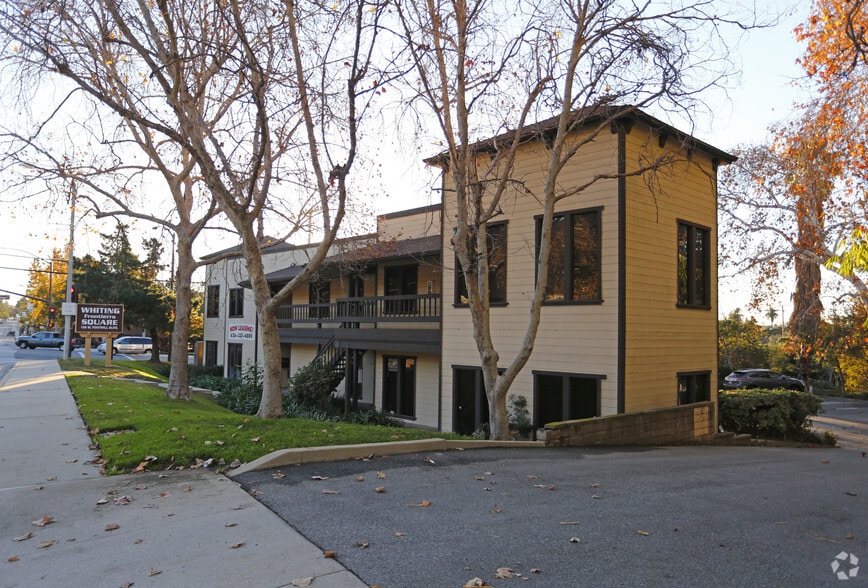 100 W Foothill Blvd, San Dimas, CA for rent - Primary Photo - Image 1 of 6