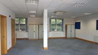 Stanier Way, Derby to rent Interior Photo- Image 2 of 4