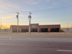 2212 W Hefner Rd, Oklahoma City, OK for rent Building Photo- Image 1 of 2