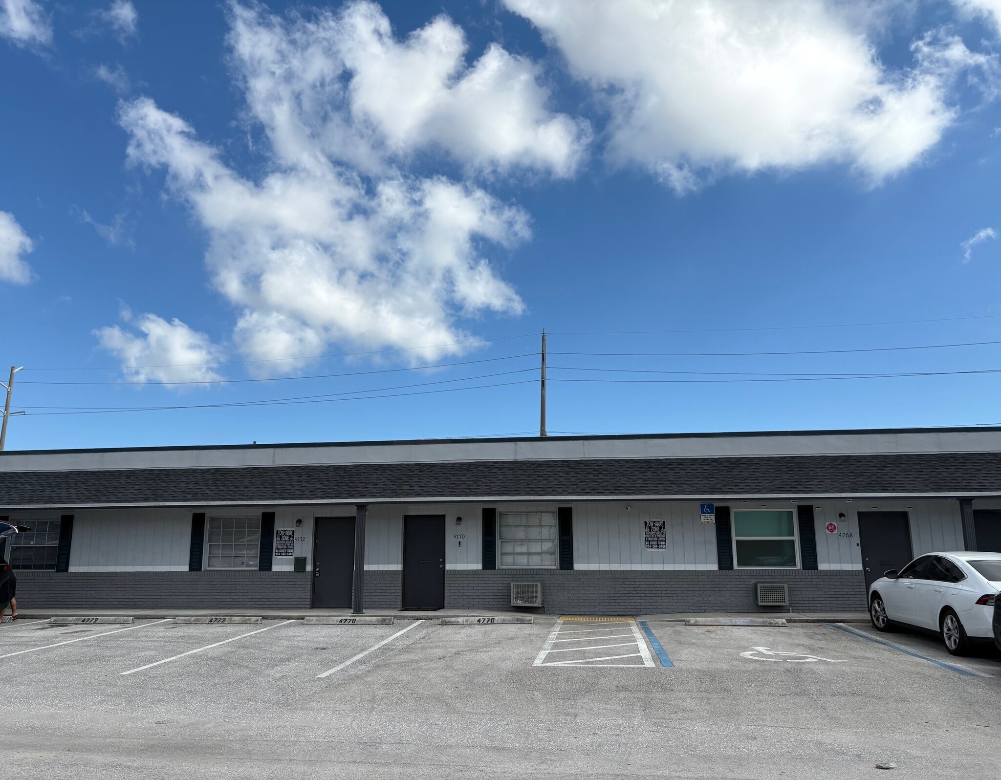 4861-4875 NE 12th Ave, Fort Lauderdale, FL to rent Building Photo- Image 1 of 16