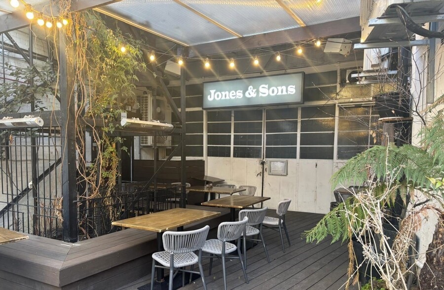 3 Gillet Sq, London to rent - Building Photo - Image 2 of 7