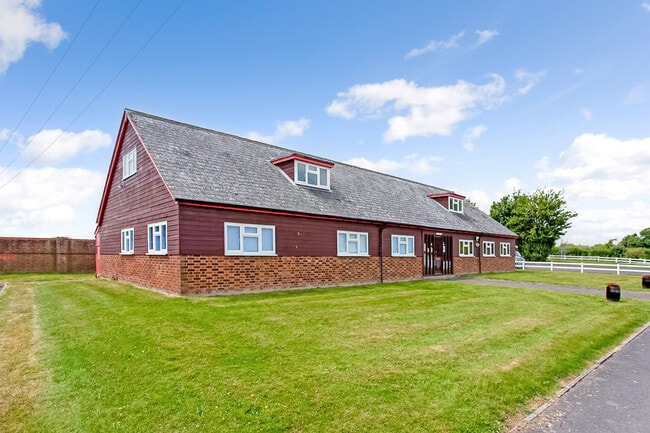 More details for Offices at Crest House, Middle Wallop - Office to Rent
