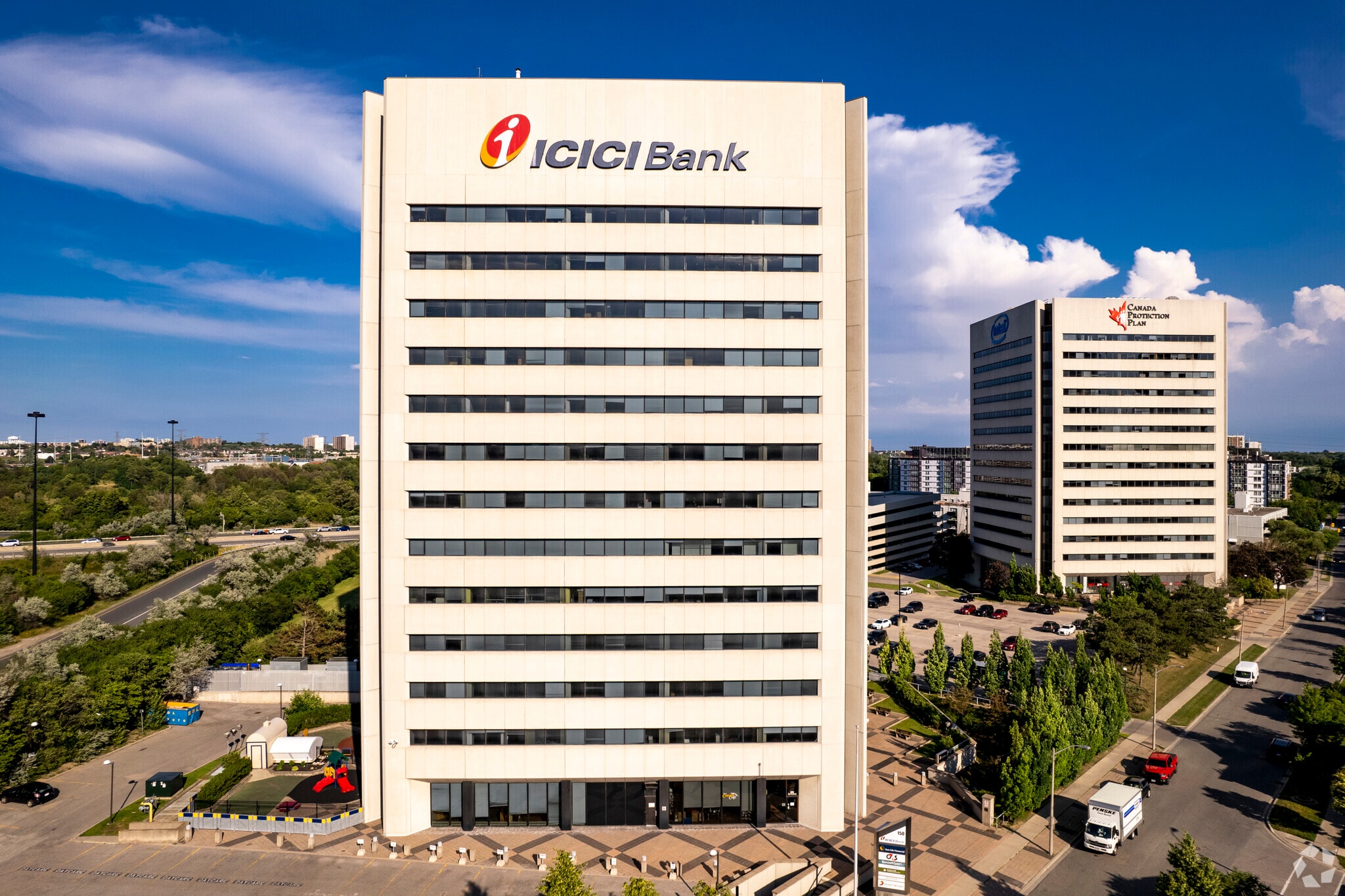 150 Ferrand Dr, Toronto, ON to rent Primary Photo- Image 1 of 13