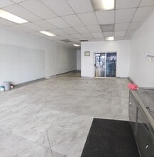 2150 E South St, Long Beach, CA to rent Interior Photo- Image 2 of 4