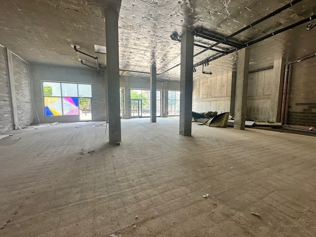 3 Burnt Oak Broa, Edgware to rent Interior Photo- Image 1 of 2