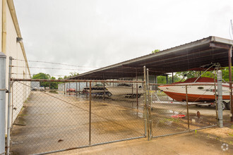 419 S Airline Hwy, Gonzales, LA for rent Primary Photo- Image 1 of 2