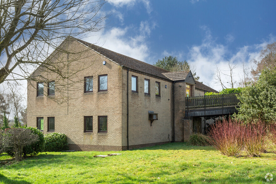 Bentley Bridge-House Chesterfield Rd, Matlock for sale - Primary Photo - Image 1 of 1