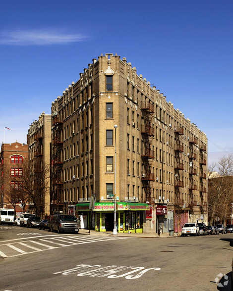 830 Stebbins, Bronx, NY for rent - Primary Photo - Image 1 of 2