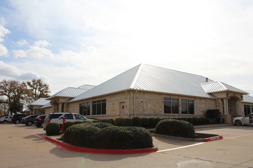 805 Hill Blvd, Granbury, TX for rent - Other - Image 3 of 7