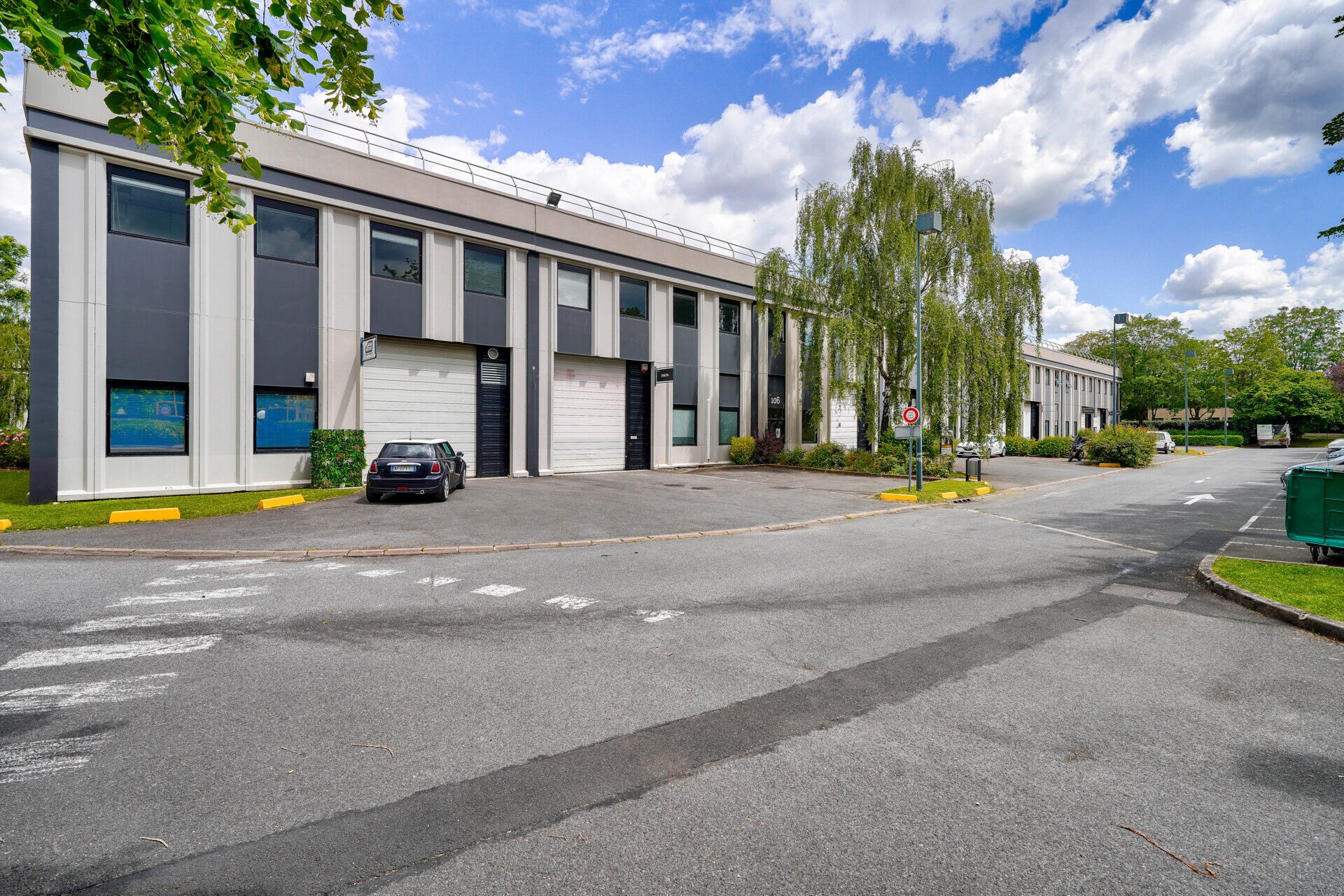 1 Rue Des Campanules, Lognes to rent Primary Photo- Image 1 of 3