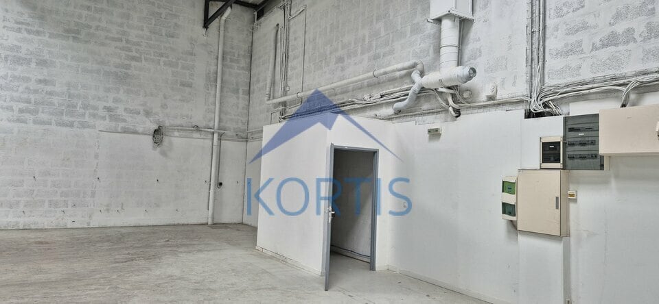 36 Rue Champ Dolin, Saint-Priest for sale - Interior Photo - Image 3 of 9