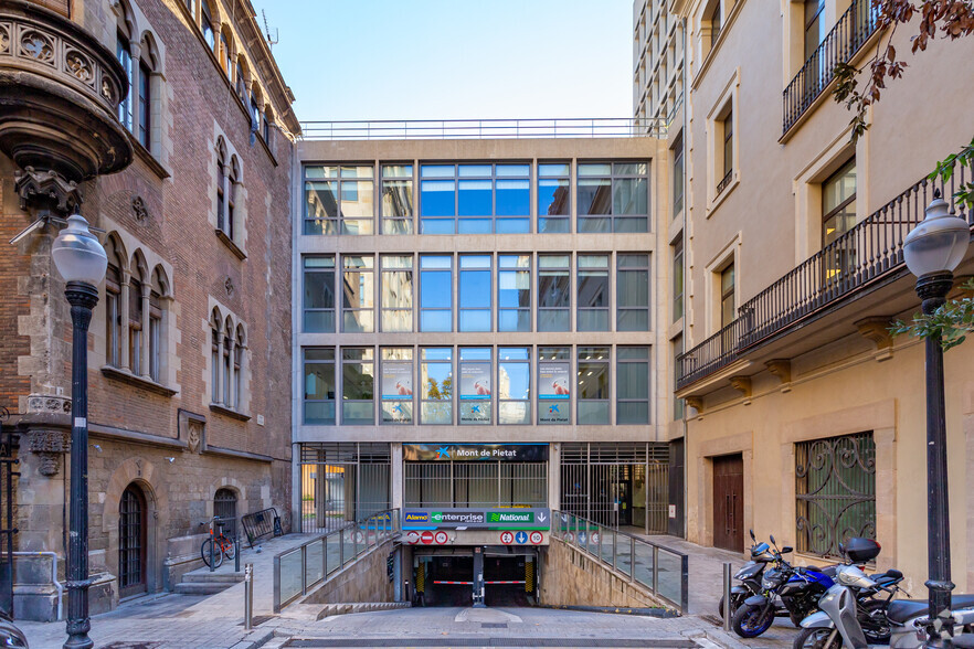 Office in Carrer De Rivadeneyra, 6, Barcelona for rent - Building Photo - Image 1 of 6