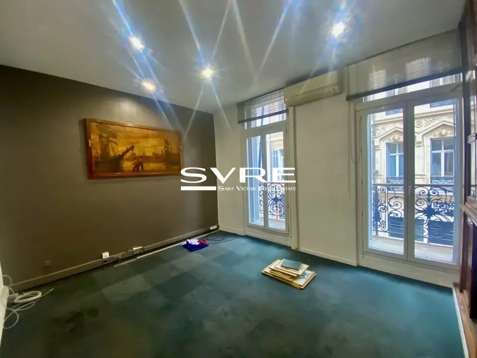 Office in Marseille to rent Interior Photo- Image 1 of 8