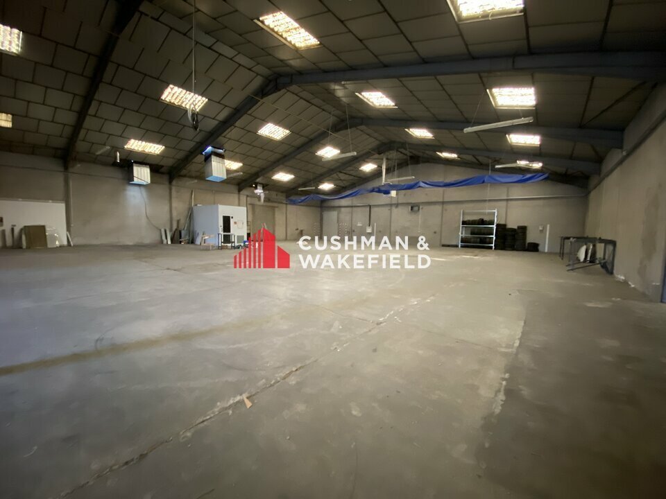 Industrial in Fenouillet to rent Interior Photo- Image 1 of 5