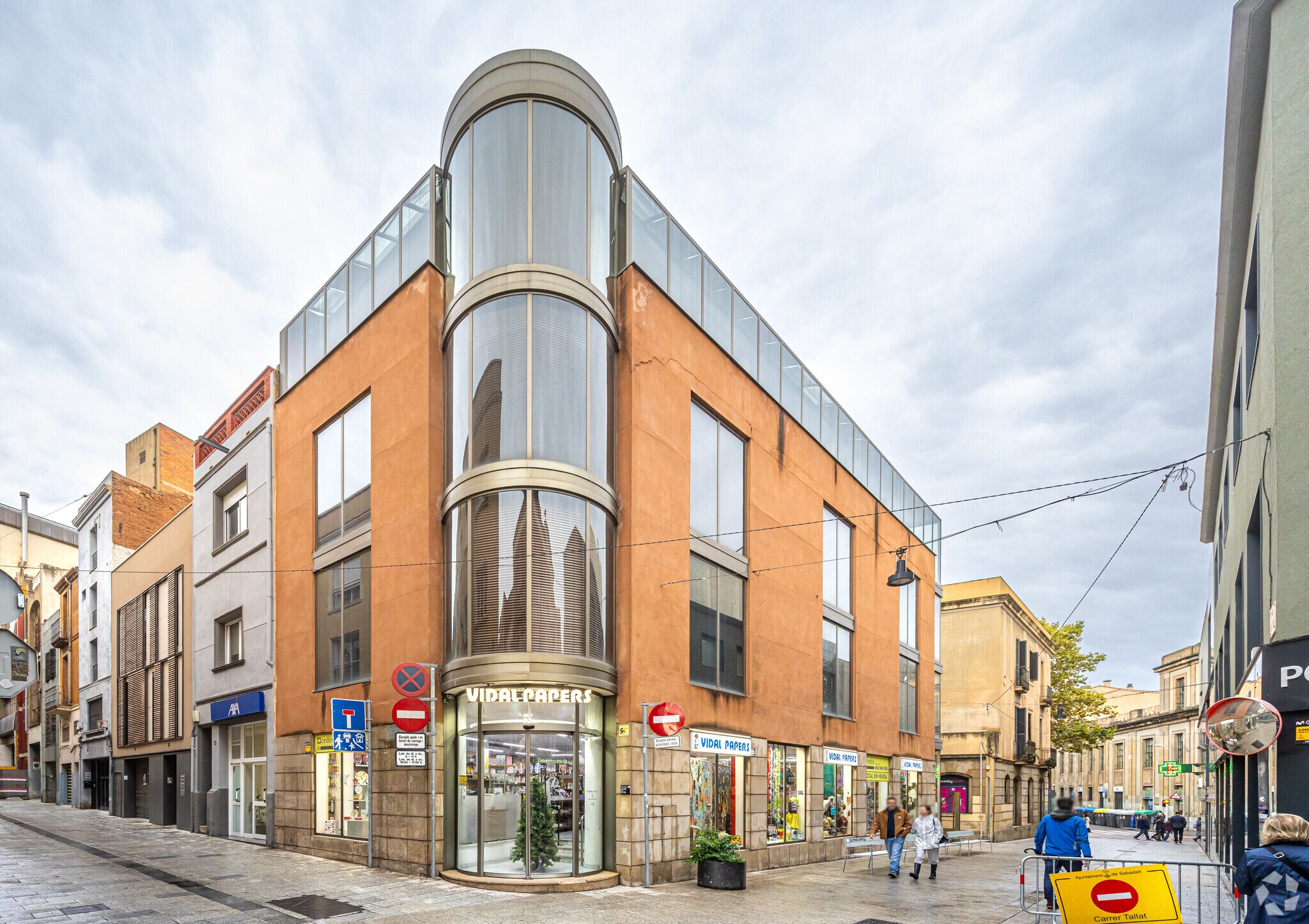 Office in Sabadell, Barcelona for sale Primary Photo- Image 1 of 6
