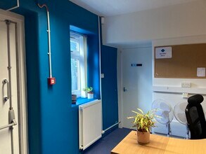 7 Commerce St, Elgin to rent Interior Photo- Image 1 of 6