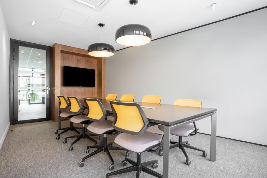 Office in Bordeaux to rent - Interior Photo - Image 3 of 5