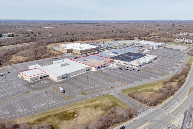 More details for 262 Swansea Mall Dr, Swansea, MA - Industrial to Rent